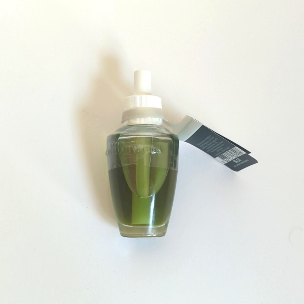 NWT Fresh Balsam - Wallflower Bulb - Bath and Body Works - Wallflower Refill